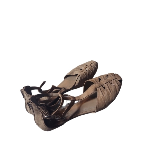7 American Eagle tan shoe - Picture 5 of 7